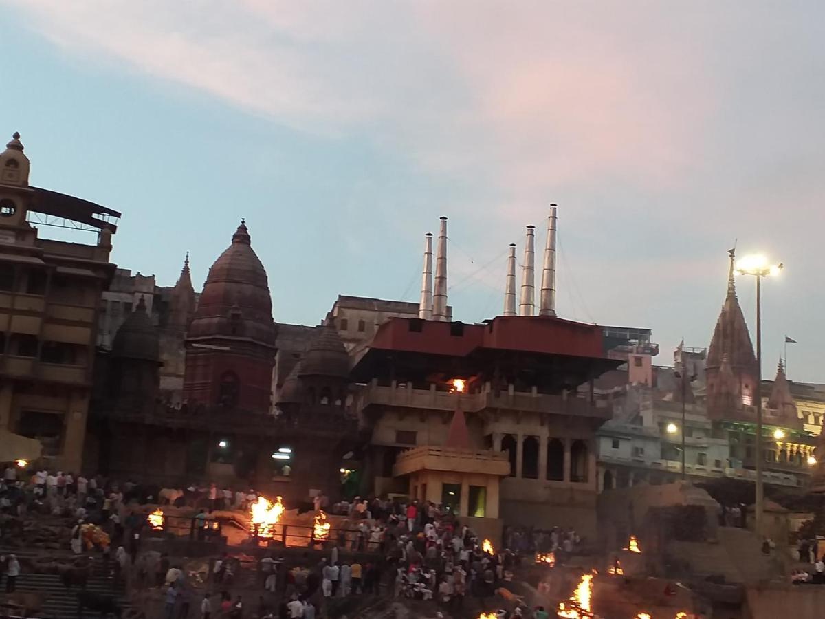 P G On Ganges ורנאסי מראה חיצוני תמונה